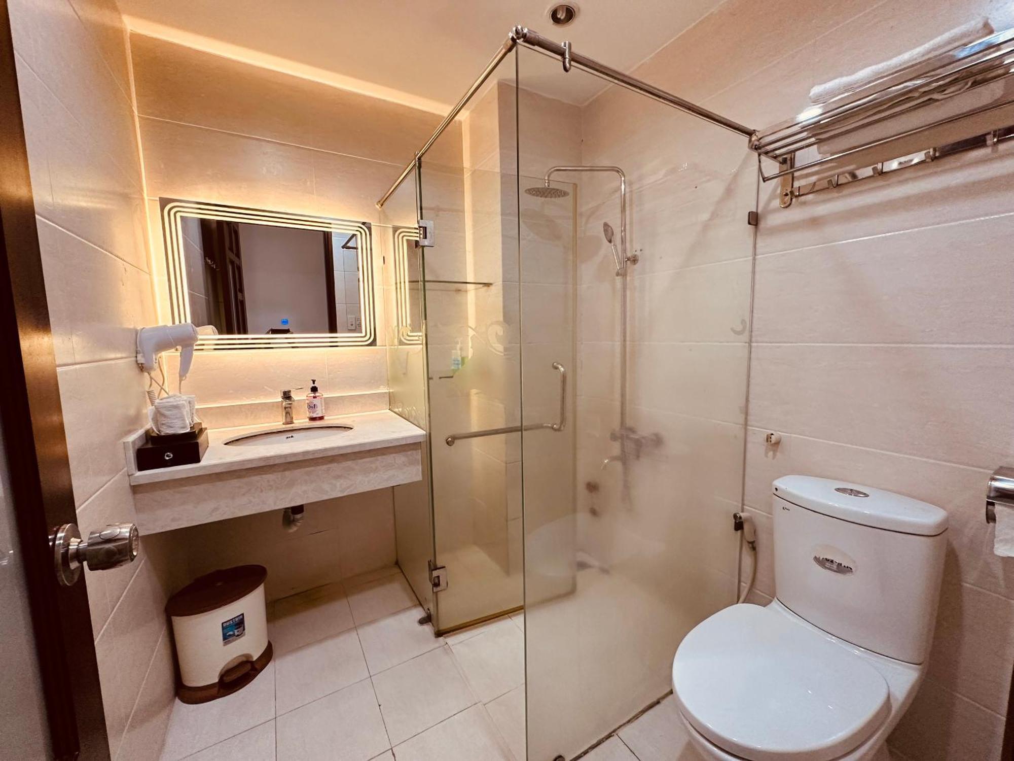 Redflower Hotel Ho Chi Minh City Bagian luar foto