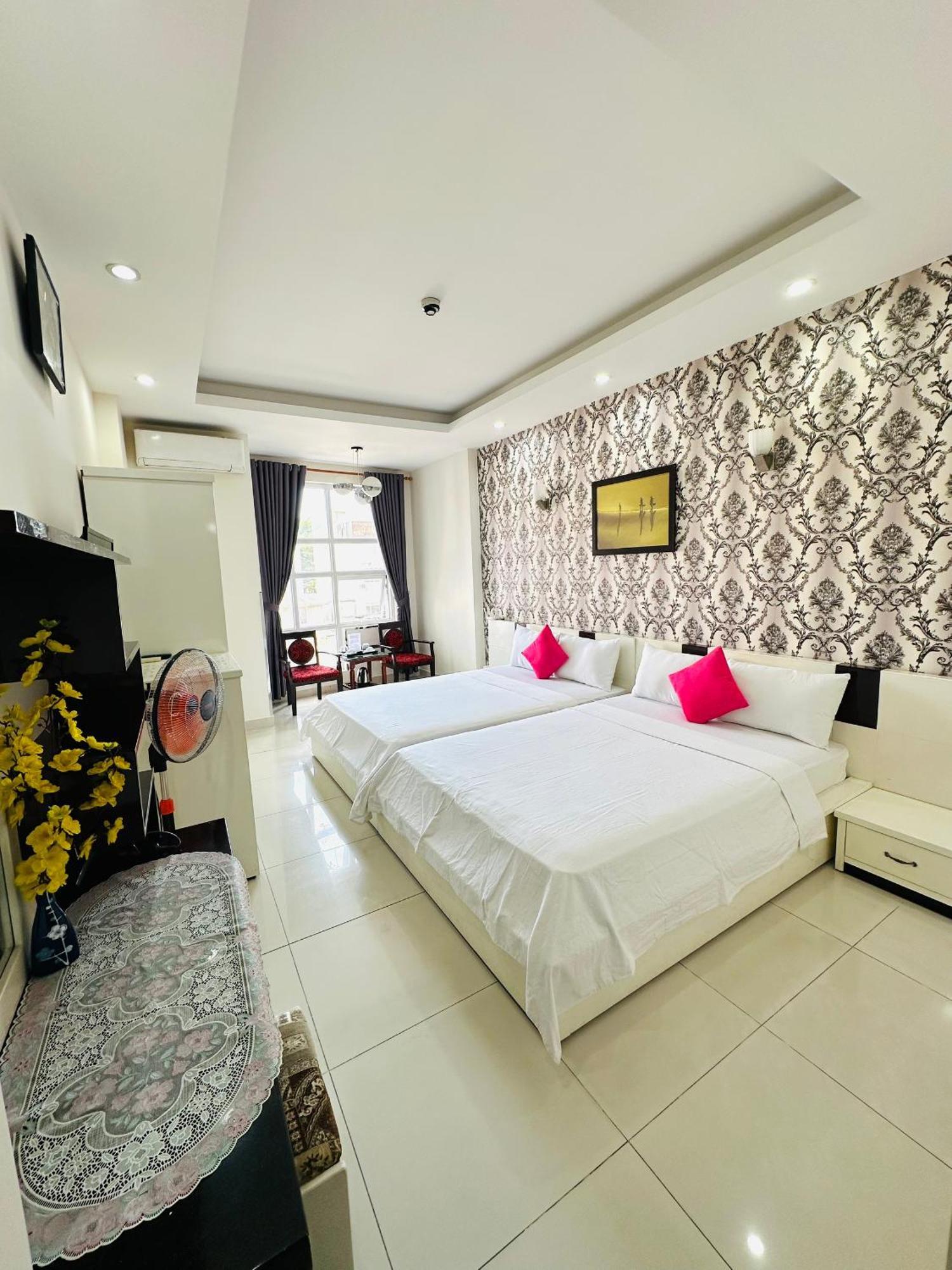 Redflower Hotel Ho Chi Minh City Bagian luar foto