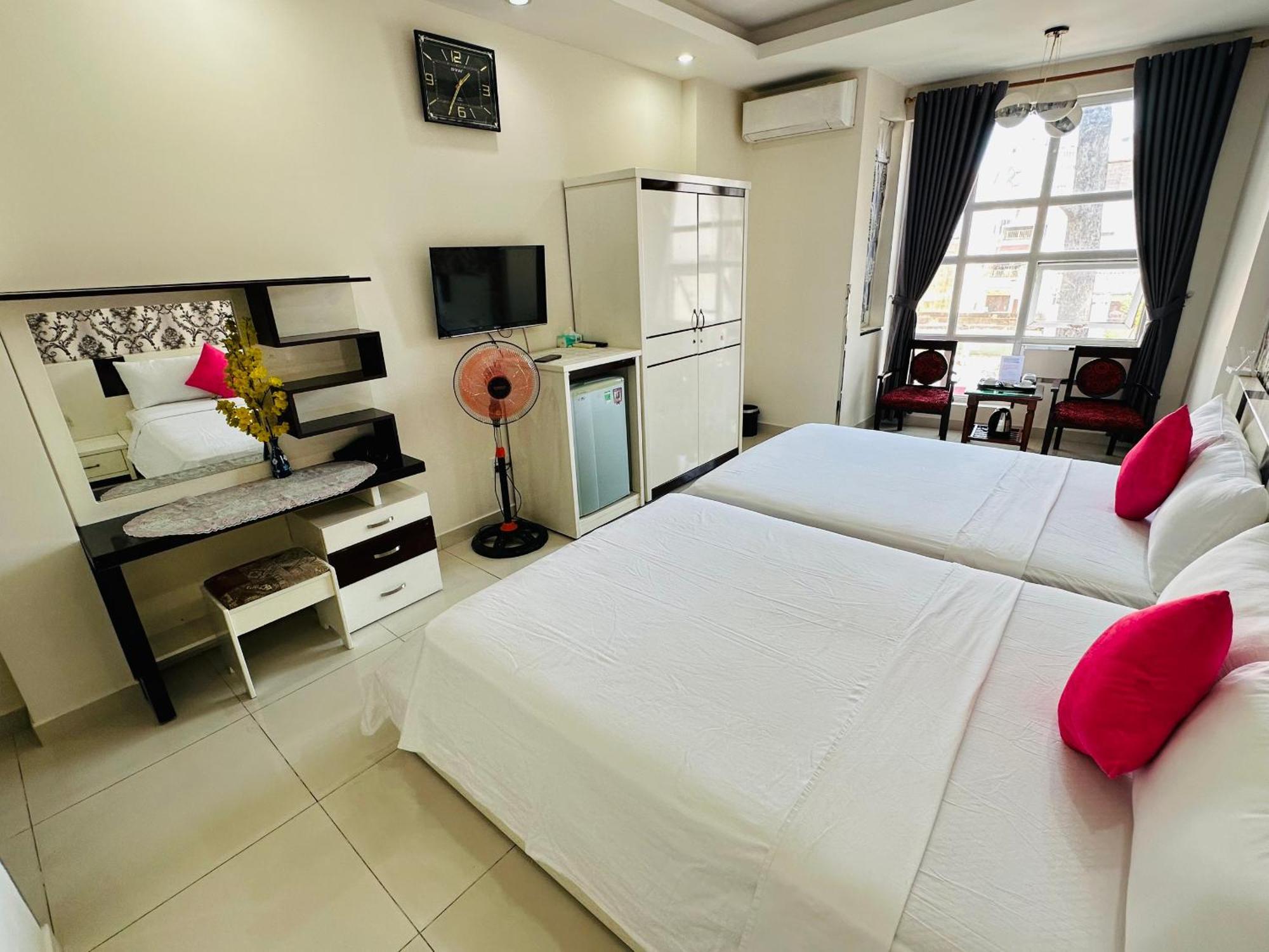 Redflower Hotel Ho Chi Minh City Bagian luar foto